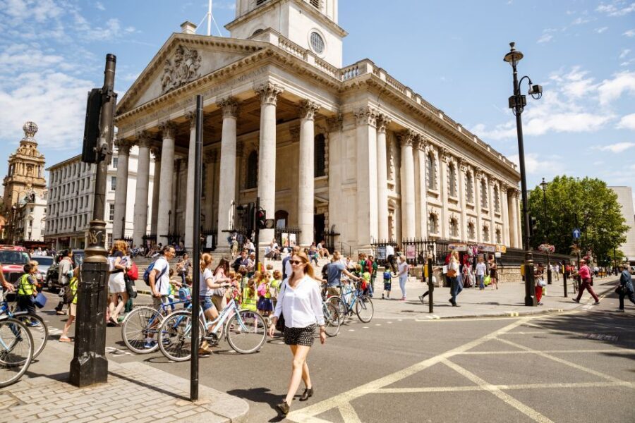 London: Classic Gold 3.5-Hour Bike Tour - St. James’s Park: Leafy Comfort With Real-Life City Energy