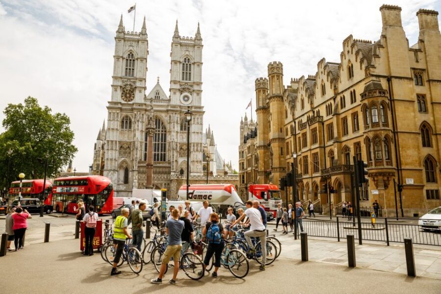 London: Classic Gold 3.5-Hour Bike Tour - Leather Lane and Smithfield: The London Side Few People Slow Down For
