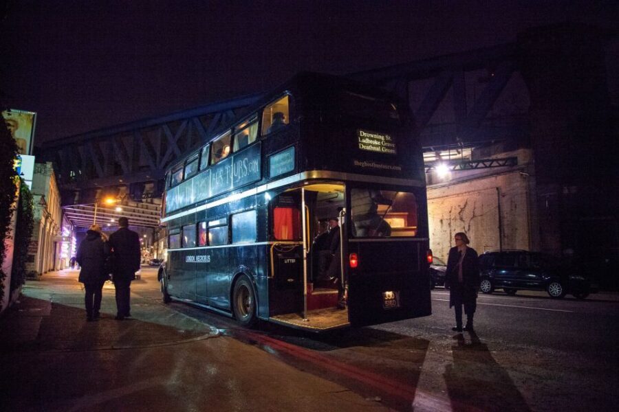 London: Comedy Horror Ghost Tour on a Bus - Where You Meet and How Not to Miss the Start