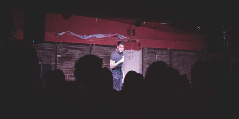 London Comedy Show at City Comedy Club - Best way to plan your evening around the club