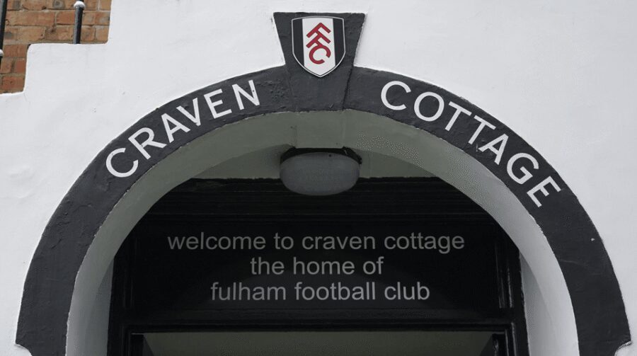 London: Craven Cottage Guided Tour at Fulham Football Club - Walking in the footsteps of the teams: the players tunnel moment