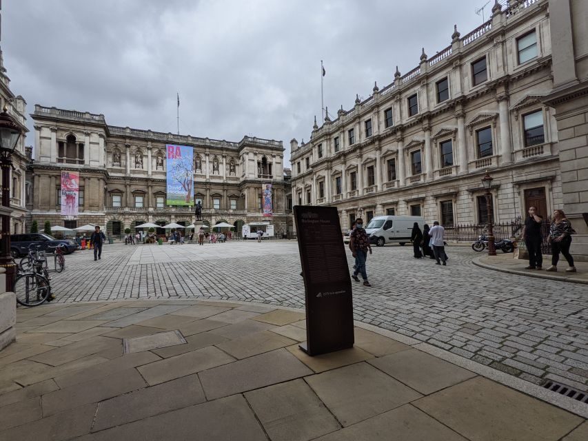 London: Custom Private Tour by Car - Tower and riverside London: Tower of London and London Bridge