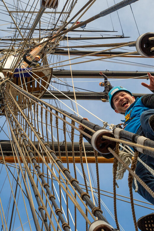 London: Cutty Sark Entry Ticket with Guided Rig Climb - The abseil back down: relief, then satisfaction