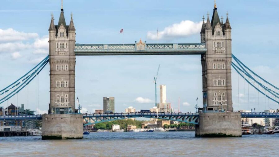 London: Discover Pass with Hop-On Hop-Off Bus, Cruise, Walks - Who This Pass Suits Best