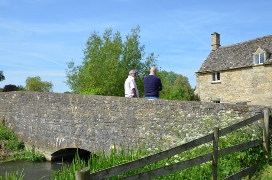 London: Downton Abbey Countryside Black Taxi VIP Tour - Highclere Castle: timed entry planning and your guide’s pre-room storytelling