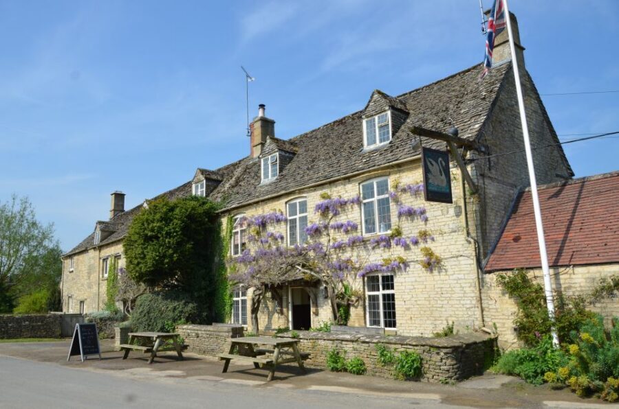 London: Downton Abbey Countryside Black Taxi VIP Tour - Should you book the London: Downton Abbey Countryside Black Taxi VIP Tour?