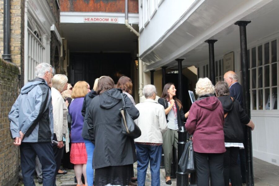 London: Downton Abbey Guided Walking Tour - Branson and Lady Sybil: Standing Where the Confession Happens
