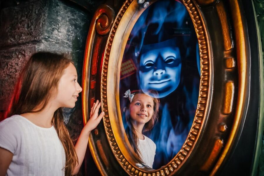 London: DreamWorks Shrek's Adventure Tour - Key highlights