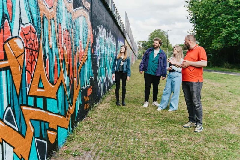 London: East End Instagrammable Street Art & Graffiti Tour - Starting at Whitechapel Gallery and Jack the Ripper street-level context