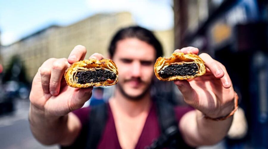 London: East End & Shoreditch Street Food Tour with 6 Dishes - Stop by stop: how the 8-stop route stays fun (not just a food conveyor belt)