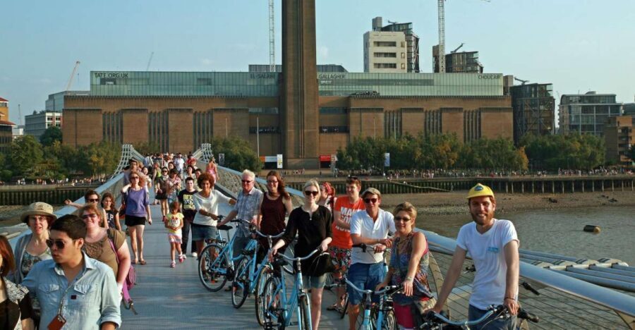 London: East London Town 3.5-Hour Bike Tour - South Bank to the River: Southbound Sights Before the Big Landmarks