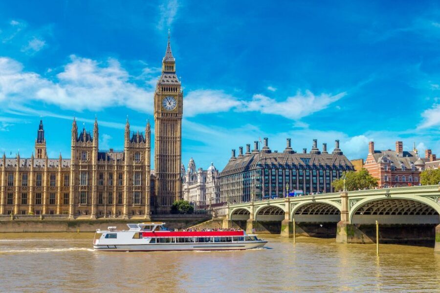 London: Full-Day London Bus Tour - The panoramic coach tour: best way to get your bearings