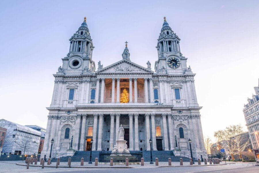London: Full-Day Sightseeing Bus Tour with River Cruise - Thames River Cruise From Embankment: Great Views, Check the Reality