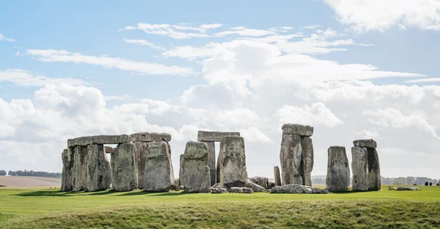 London: Full-Day Windsor, Stonehenge, and Oxford Tour - Windsor Castle: State Apartments, St George’s Chapel, and What Tight Timing Really Means