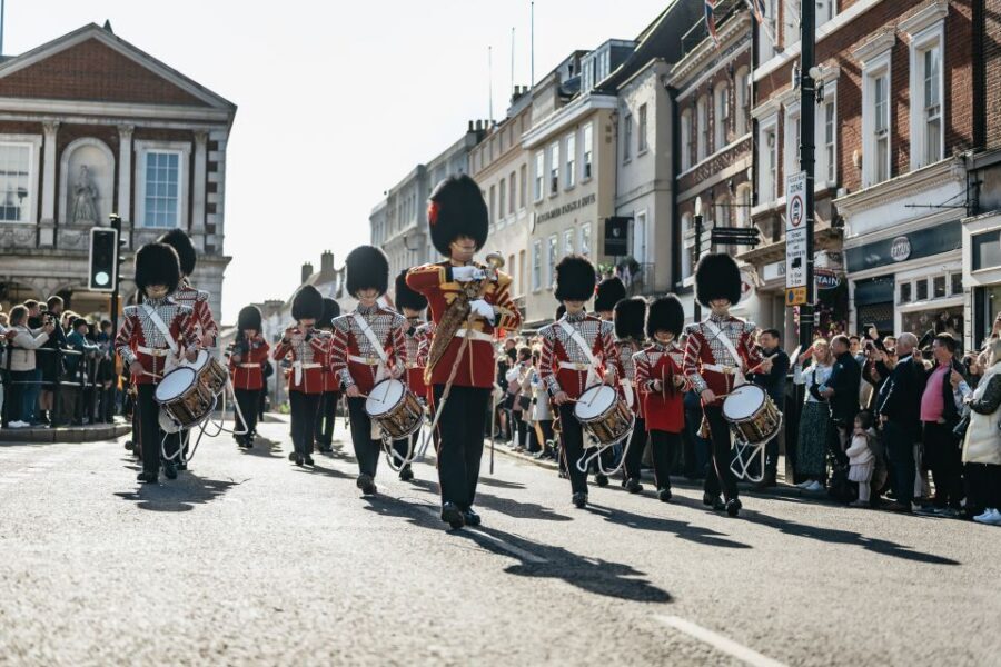 London: Full-Day Windsor, Stonehenge, and Oxford Tour - Group Size and Pace: Who Will Love This and Who Might Feel Rushed