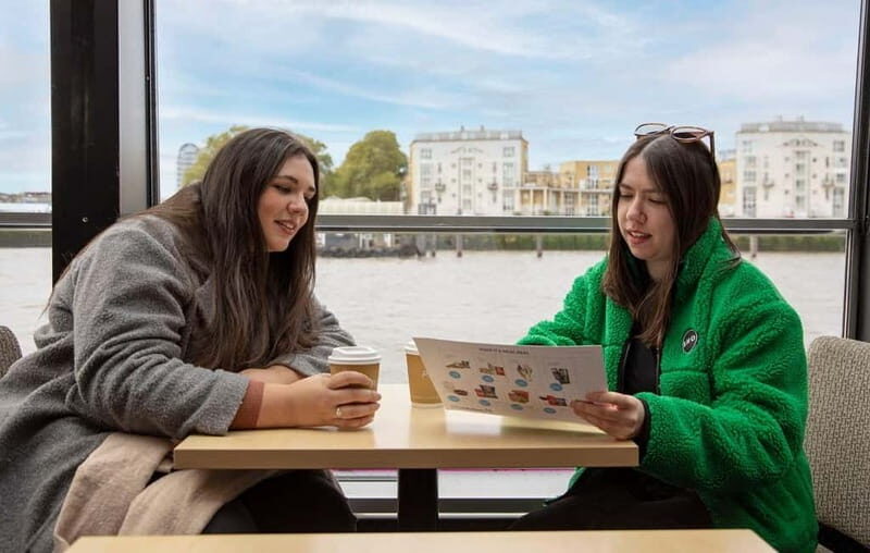 London: Fully Flexible River Thames Sightseeing Pass - Commentary That’s Actually Fun: Live English and a 14-Language App