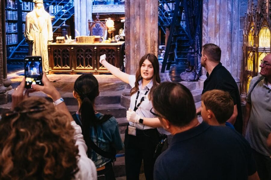 London: Fully-Guided Making of Harry Potter Tour - From Euston to Warner Bros: Getting There Without Drama