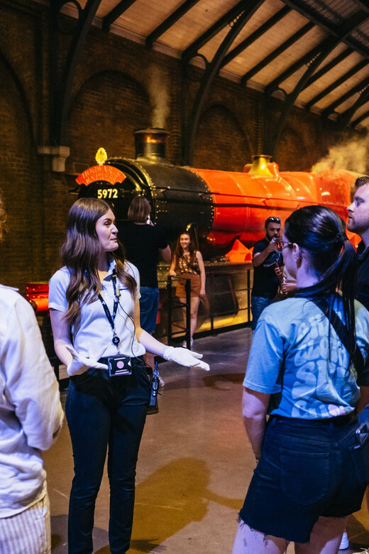 London: Fully-Guided Making of Harry Potter Tour - The Cinema Start: The Welcome Film Before the Great Hall