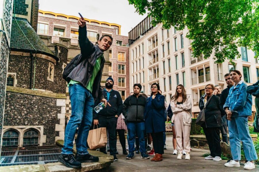 London: Ghastly Ghosts 2-Hour Walking Tour - FAQ