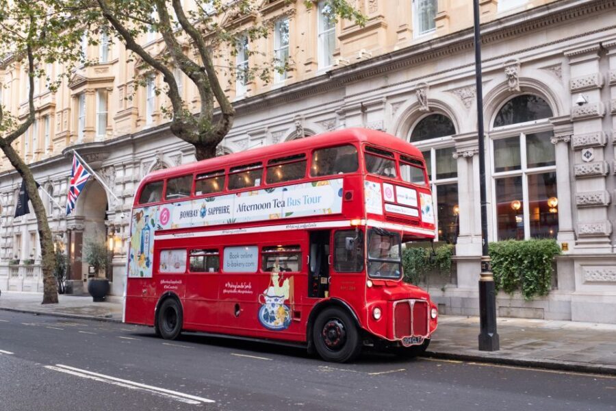 London: Gin and Afternoon Tea Bus Tour with Audio Guide - Unlimited Hot Drinks and the Best Use of 90 Minutes