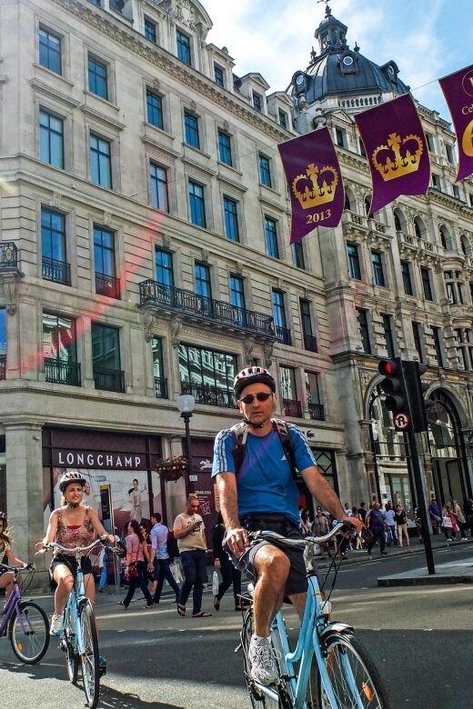 London: Guided Bike Tour of Central London - Mayfair, Carnaby Street, and Soho: luxury streets to swinging-era nostalgia