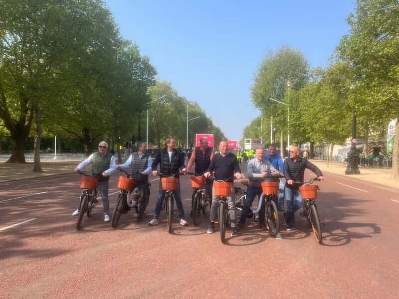 London: Guided E-bike Tour - Shakespeare’s Globe and Clink Prison: culture with a side of grit