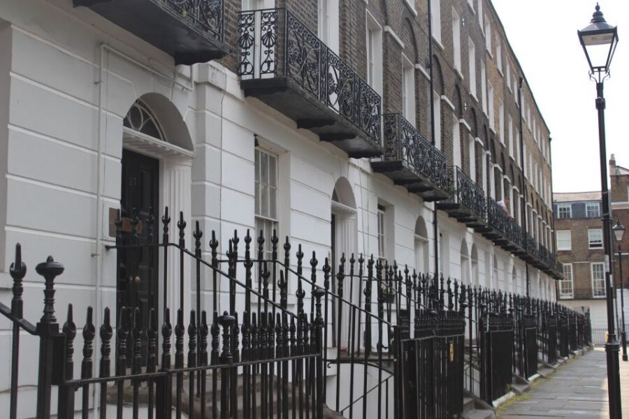 London: Guided Harry Potter Bus Tour of Locations - What You’ll Love and What to Watch For