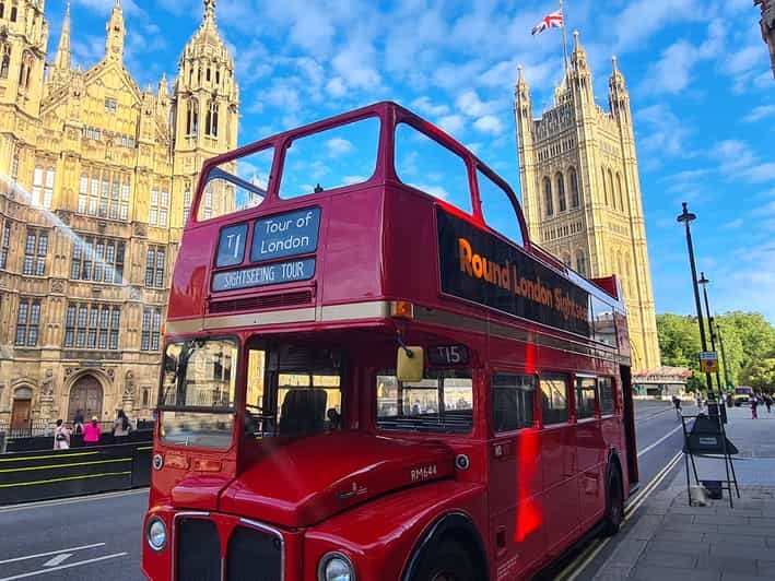 London: Guided Sightseeing Tour on a Vintage Open-Top Bus - Trafalgar Square to Piccadilly Circus: the West End finale