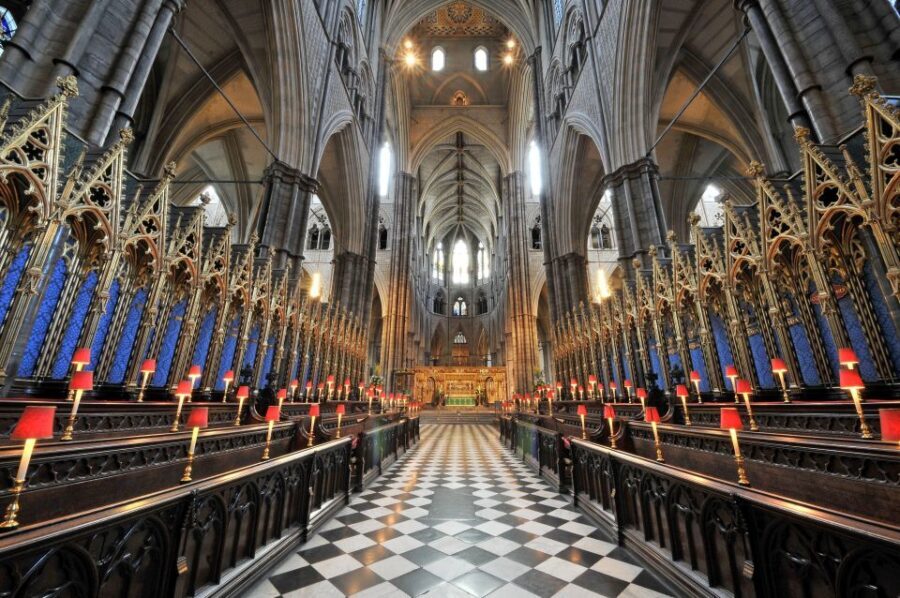 London: Guided Westminster Abbey Tour and Refreshments - Who should book this Westminster Abbey tour (and who should skip it)