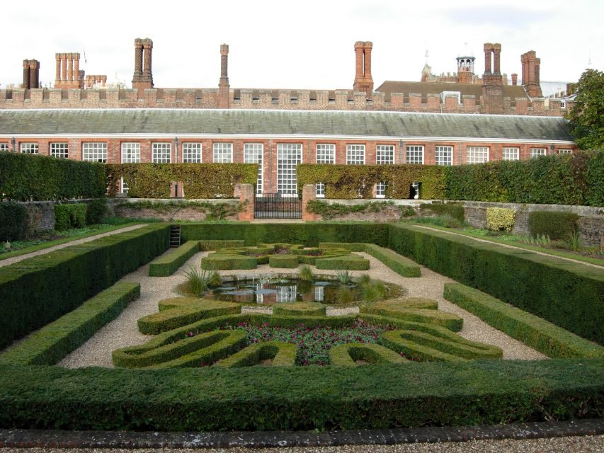 London Half-Day Private Chauffeur Driven Tour - Transportation comfort: why a chauffeur in London isn’t just convenience