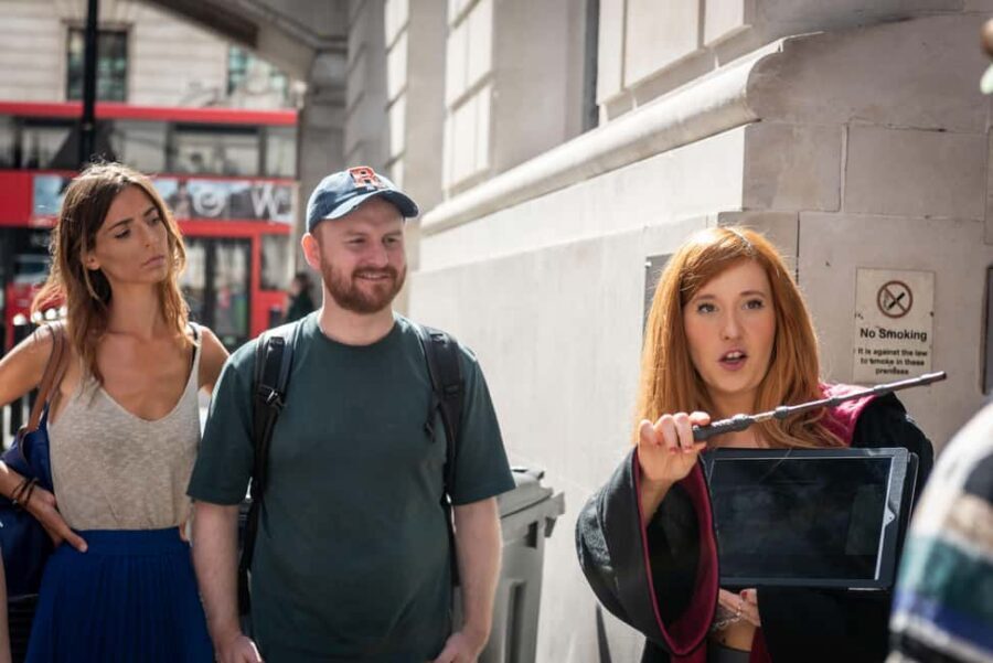London: Harry Potter Filming Locations Guided Walking Tour - South Bank and London Bridge: Death Eaters, the London Eye, and Millennium Bridge CGI