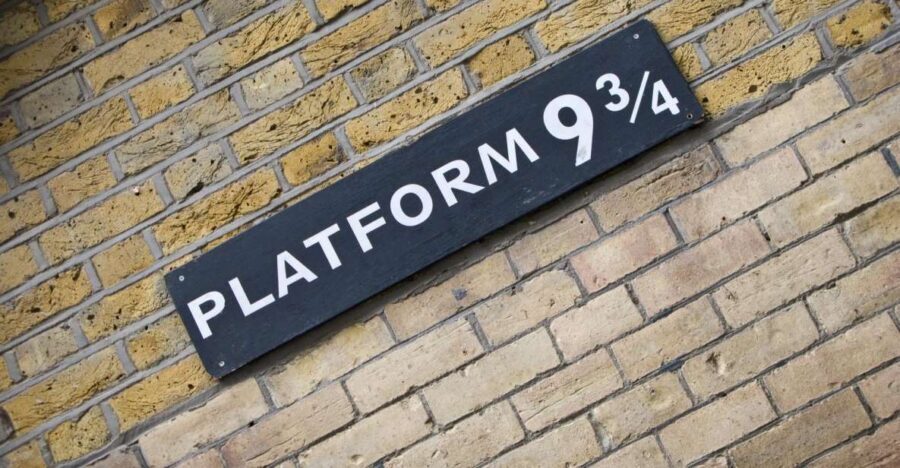 London: Harry Potter Filming Locations Walking Tour - Westminster Tube Station and the Ministry of Magic route