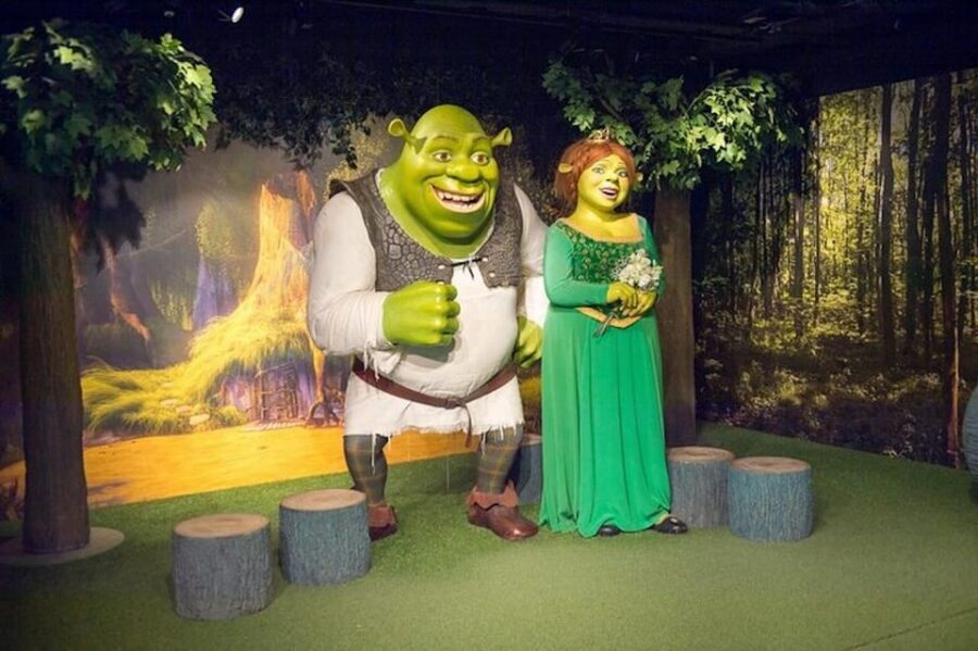 London: Harry Potter Sights and Shrek's Adventure Combo Tour - The Wobbly Bridge Factor: How the Tour Builds Movie Moments