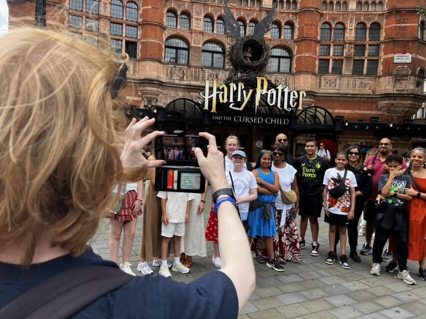 London: Harry Potter Tour and London Bridge Tombs Experience - Palace Theatre and London’s stage-world connection