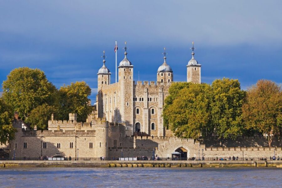 London: Harry Potter Walking Tour and Tower of London Entry - Palace Theatre and Goodwin’s Court: where stage show energy meets film London