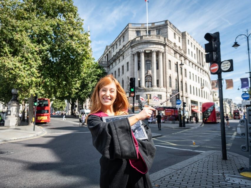 London: Harry Potter Walking Tour & the London Dungeons - Potter Shop Stops: Platform 9 ¾ and the HP Shopping Detour