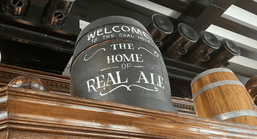 London: Historic London Pub Walking Tour - Embankment Pier Start: Easy Meeting Point, Real Local Vibe