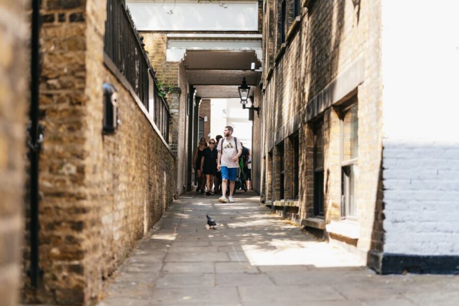 London: Historic Pubs of Central London Walking Tour - Key reasons this pub tour works