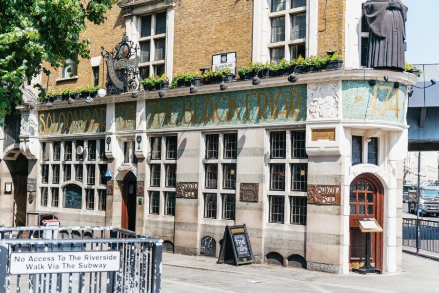 London: Historic Pubs of Central London Walking Tour - The street of shame: where old boozers meet modern London