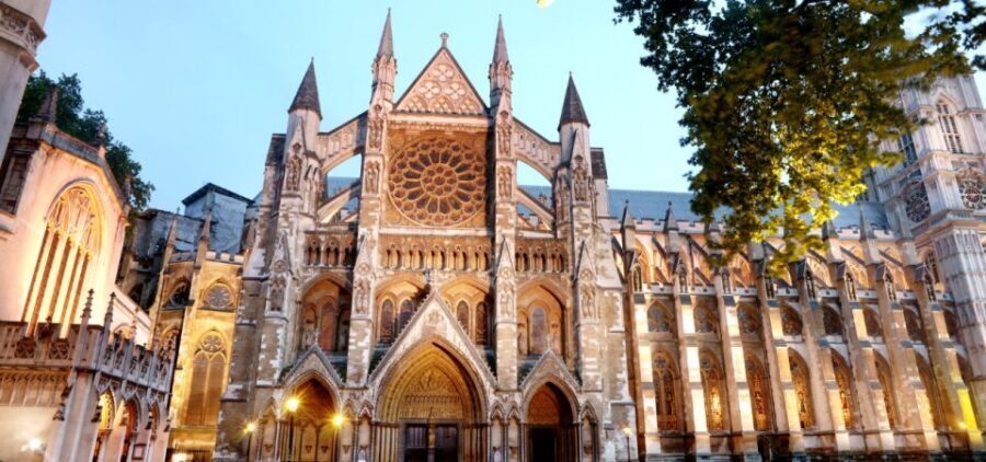 London: Historical Walking Tour in Westminster with an APP - Language options and control: small features that matter