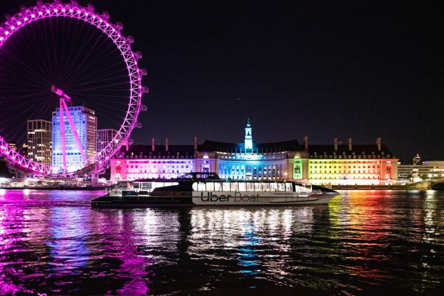 London: Hop-On Hop-Off 2-Day River Thames Sightseeing Pass - Getting off near the big sights (and what to expect when you do)