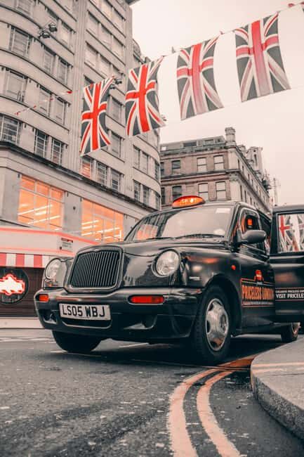 London: Hop-On Hop-Off in an Iconic Black Cab - How the hop-on hop-off freedom works in practice