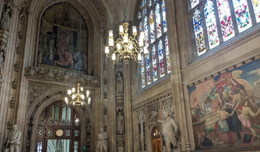 London: Houses of Parliament Ticket & Political London - What makes the Political London app worth your time