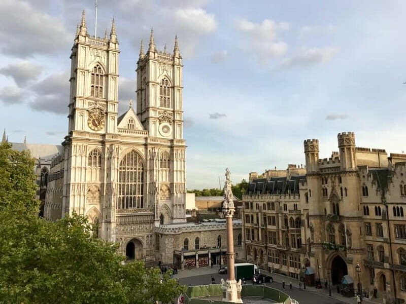 London: Houses of Parliament & Westminster Abbey Guided Tour - Starting at Parliament Square (Viscount Palmerston Statue) and What Your First Hour Sets Up