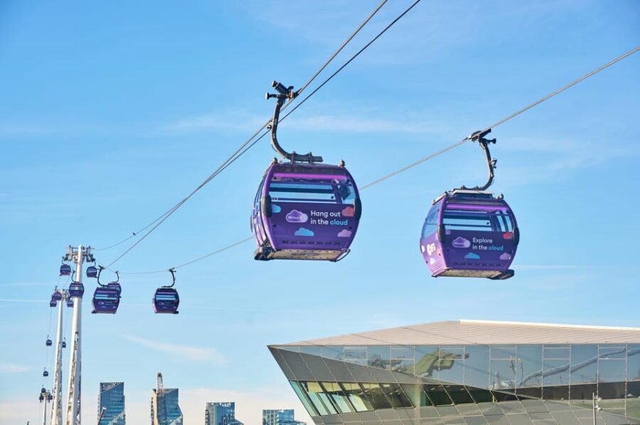 London: IFS Cloud Cable Car - The ride itself: what it feels like over the Thames