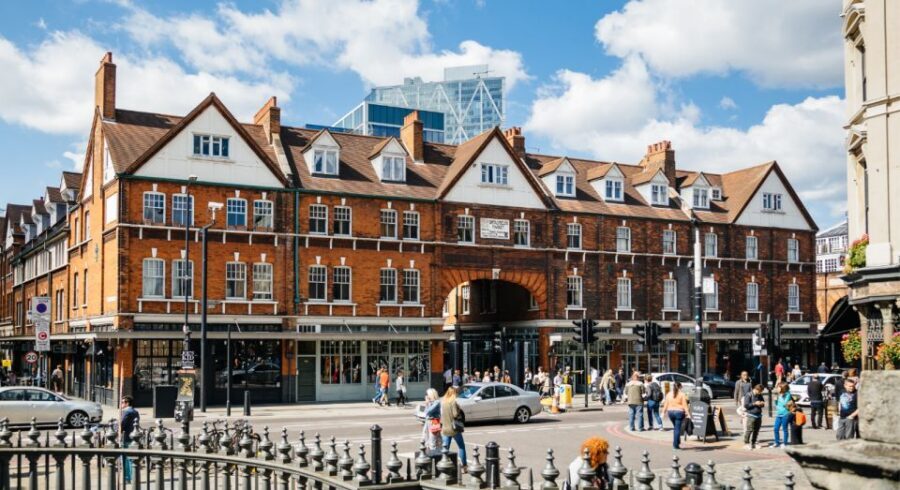 London: Jack the Ripper Walking Tour - How the Guides Turn Streets Into a Story (Marc, Alice, Johnny, and More)