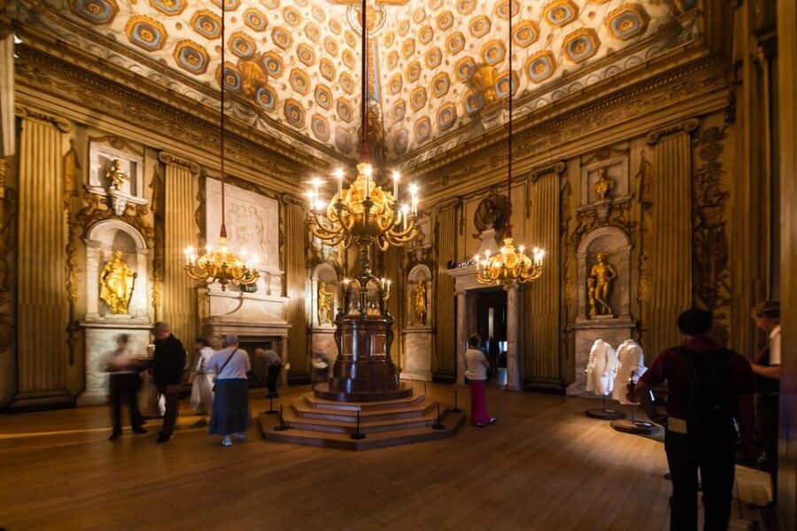 London: Kensington Palace Tour, Guard Change & Afternoon Tea - Should you book it?