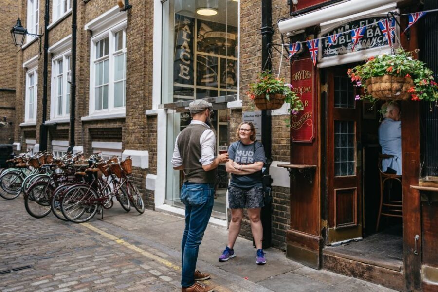 London: Landmarks & Secrets Bike Tour with Pub & Street Art - London From the Saddle: Why This 3.5-Hour Route Works