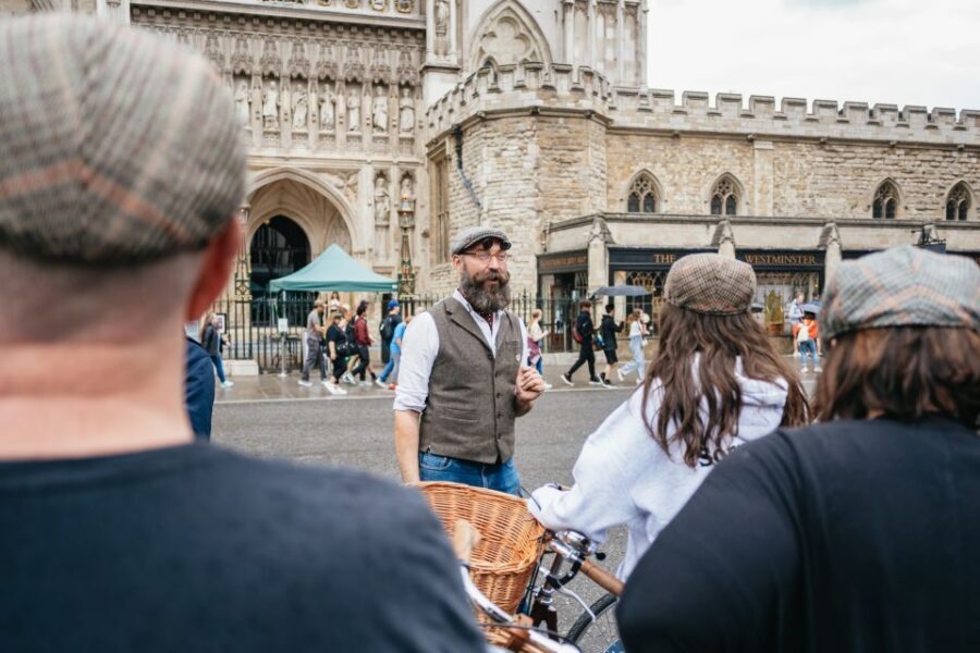 London: Landmarks & Secrets Bike Tour with Pub & Street Art - Trafalgar Square, Covent Garden, and the Lamb & Flag pub break