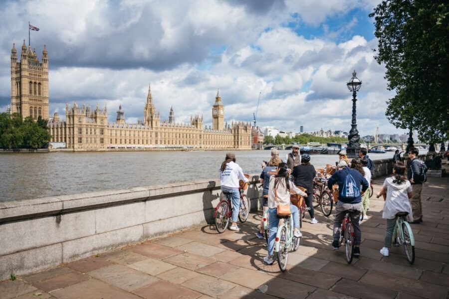 London: Landmarks & Secrets Bike Tour with Pub & Street Art - London Eye and Westminster Bridge: getting those river views fast
